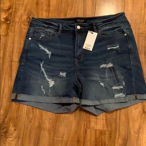NWT Judy Blue Distressed Shorts Size 1XL